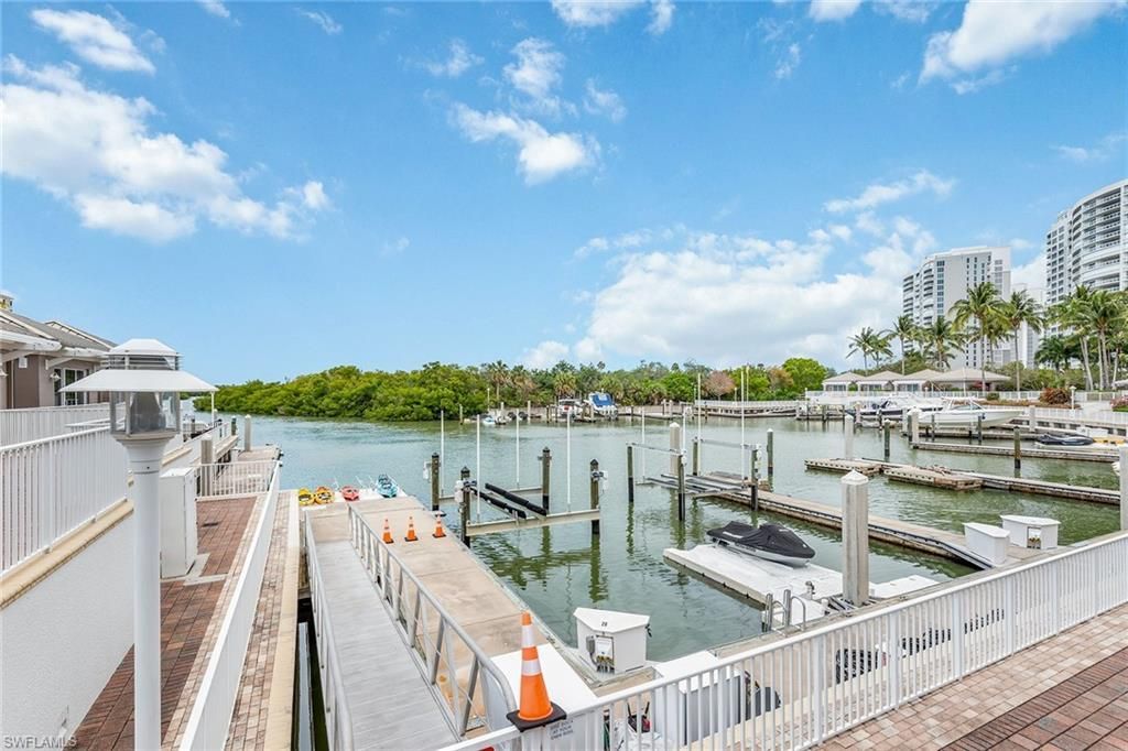 13675 Vanderbilt Dr, Unit 707, Naples, FL 34110 Photo
