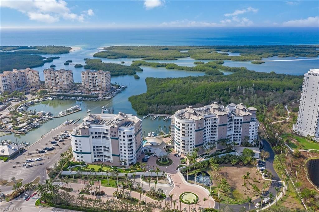 13675 Vanderbilt Dr, Unit 707, Naples, FL 34110 Photo