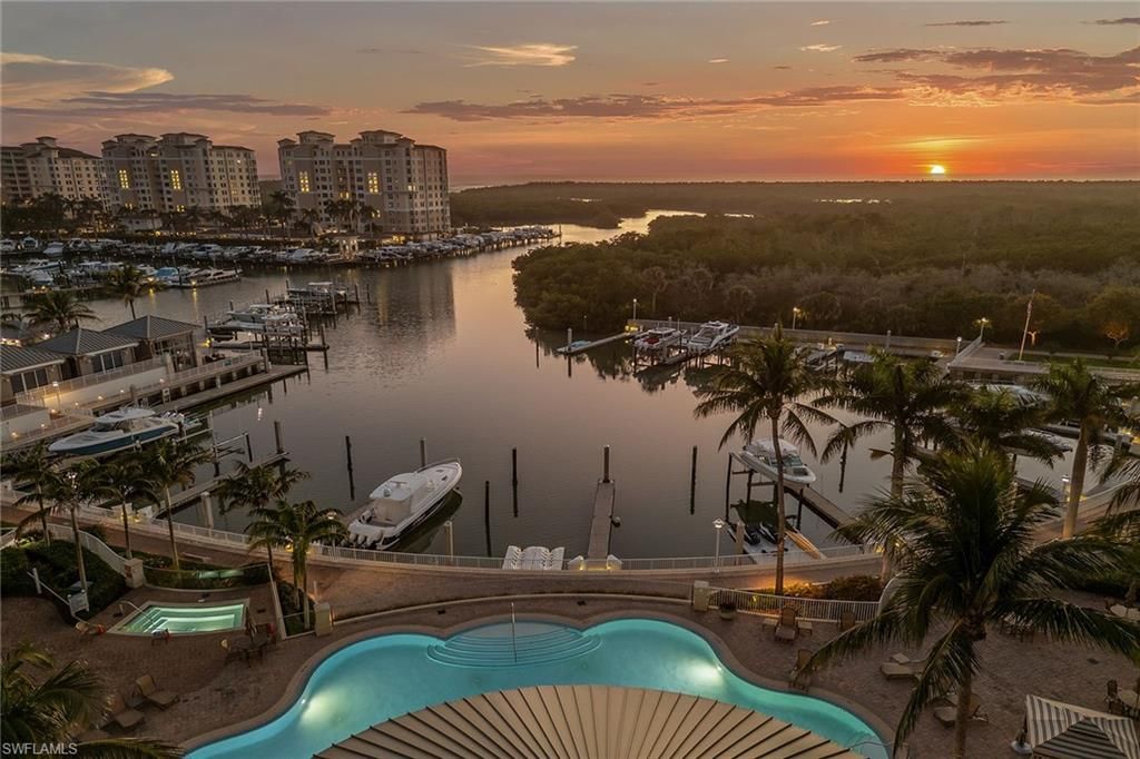 13675 Vanderbilt Dr, Unit 707, Naples, FL 34110 Photo