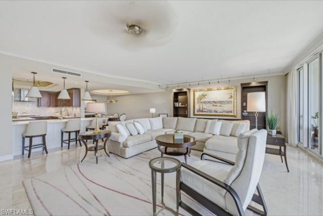 13675 Vanderbilt Dr, Unit 707, Naples, FL 34110 Photo