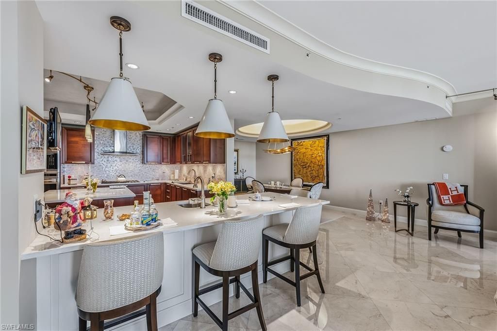 13675 Vanderbilt Dr, Unit 707, Naples, FL 34110 Photo
