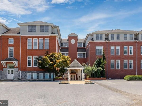 100 AURA ROAD, Unit 206, CLAYTON, NJ 08312