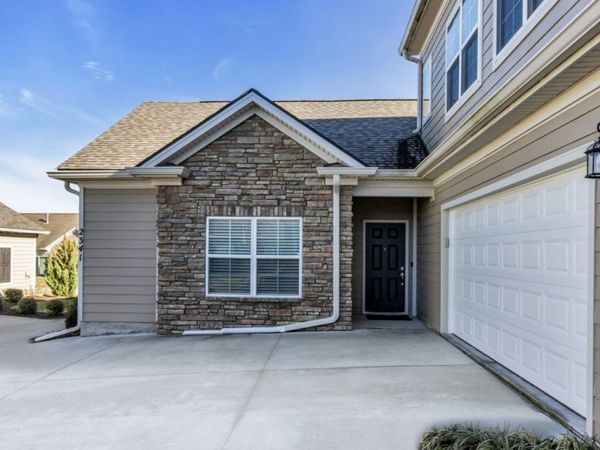 2341 Stonecenter Lane, Murfreesboro, TN 37128