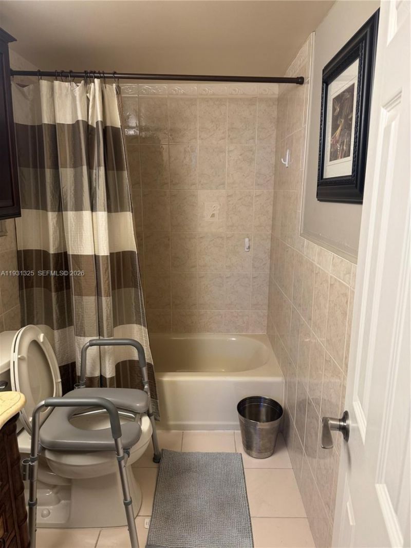 2731 NE 14th St Cswy , Unit 324, Pompano Beach, FL 33062 Photo