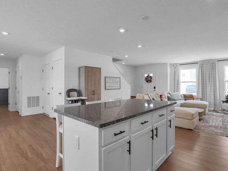 113 Boutot Street, Ashville, OH 43103 Photo 9