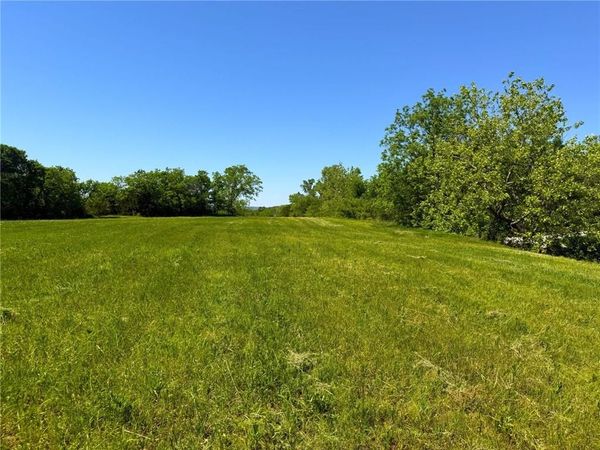 900 SE Stanley Road, Tecumseh, KS 66542