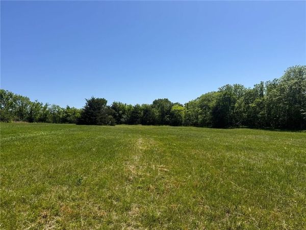 1200 SE Stanley Road, Tecumseh, KS 66542