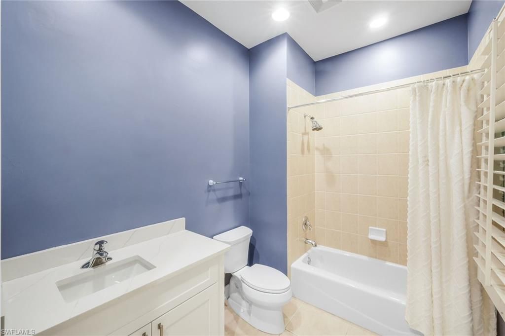 18530 Sandalwood Pointe, Unit 102, Fort Myers, FL 33908 Photo