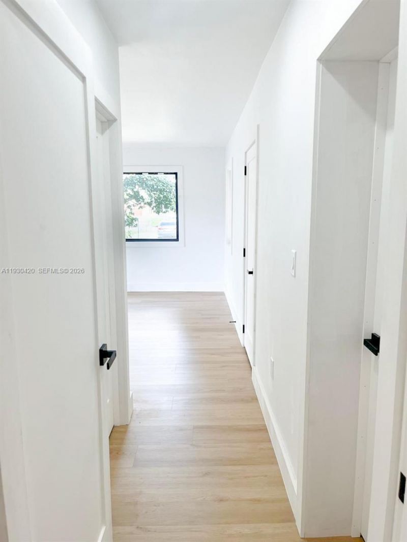 4990 E Palm Ct, Hialeah, FL 33013 Photo