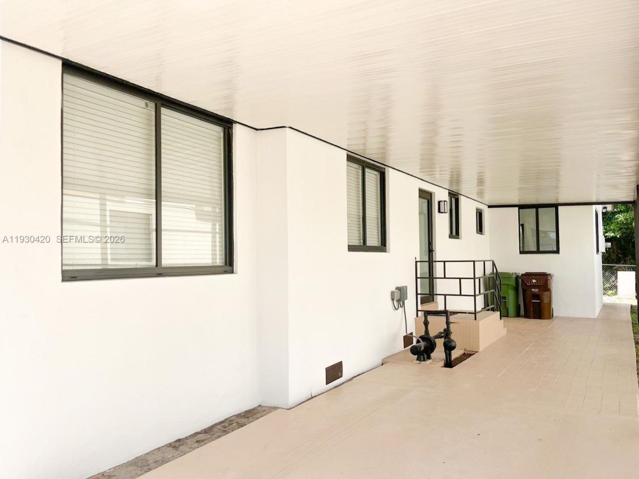 4990 E Palm Ct, Hialeah, FL 33013 Photo