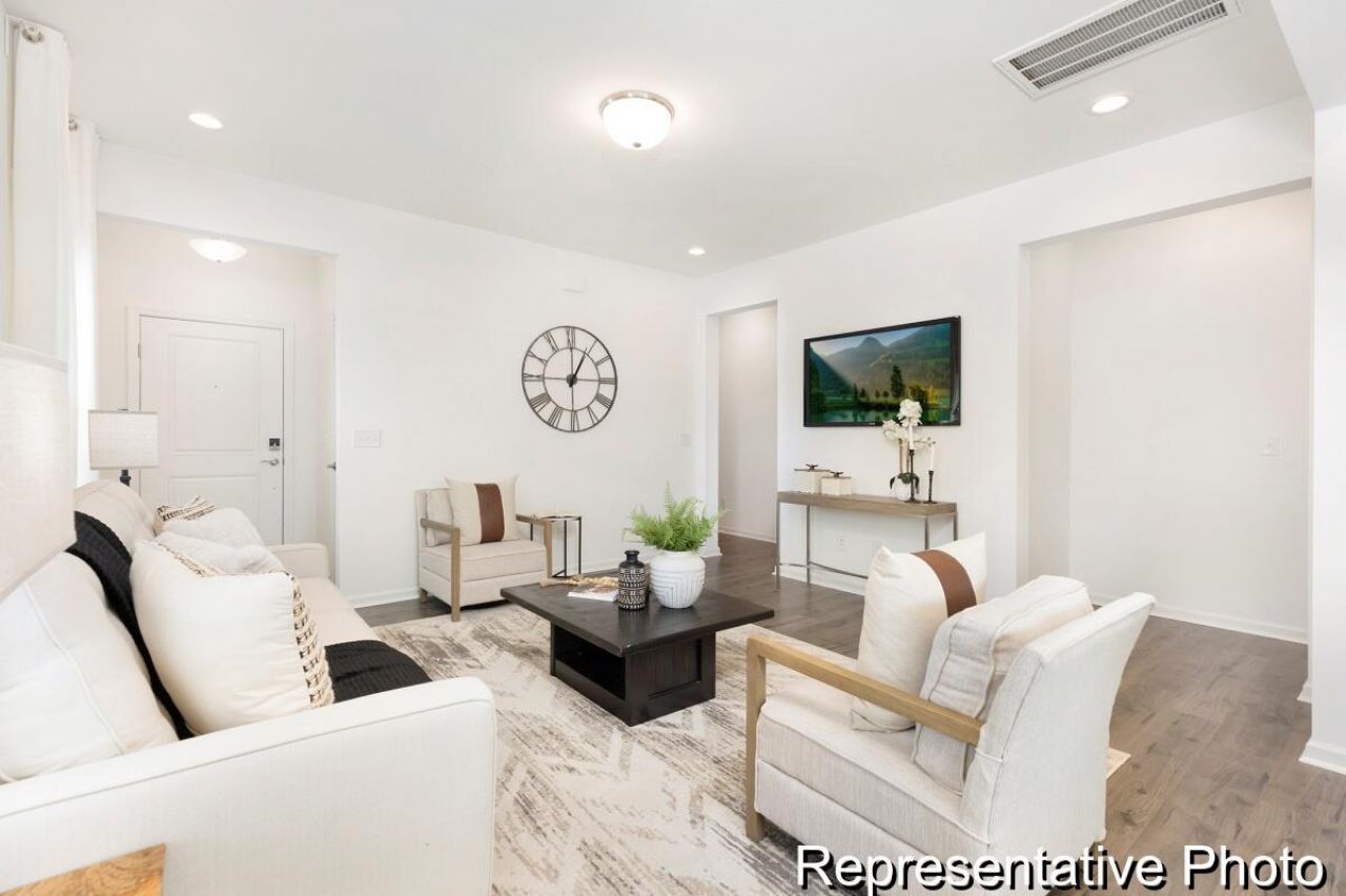 1035 Toland Drive Photo 7