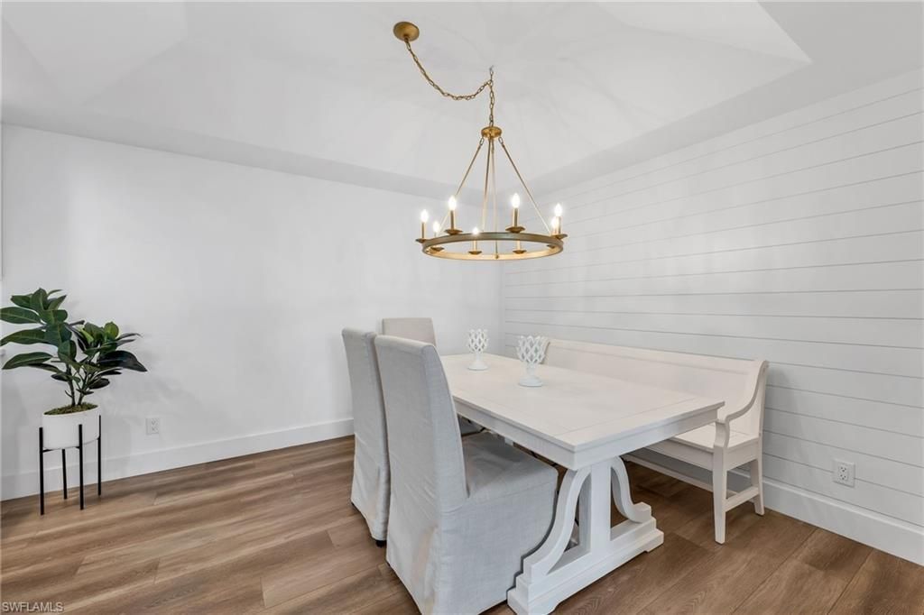 400 Park Shore Dr, Unit 302, Naples, FL 34103 Photo