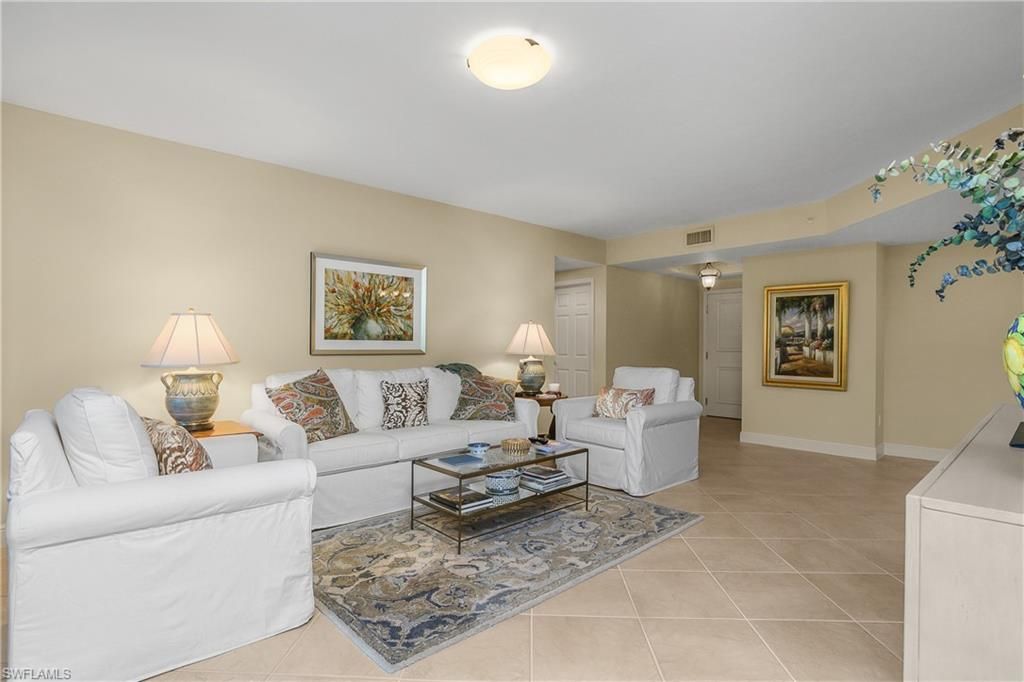 7225 Pelican Bay Blvd, Unit 204, Naples, FL 34108 Photo