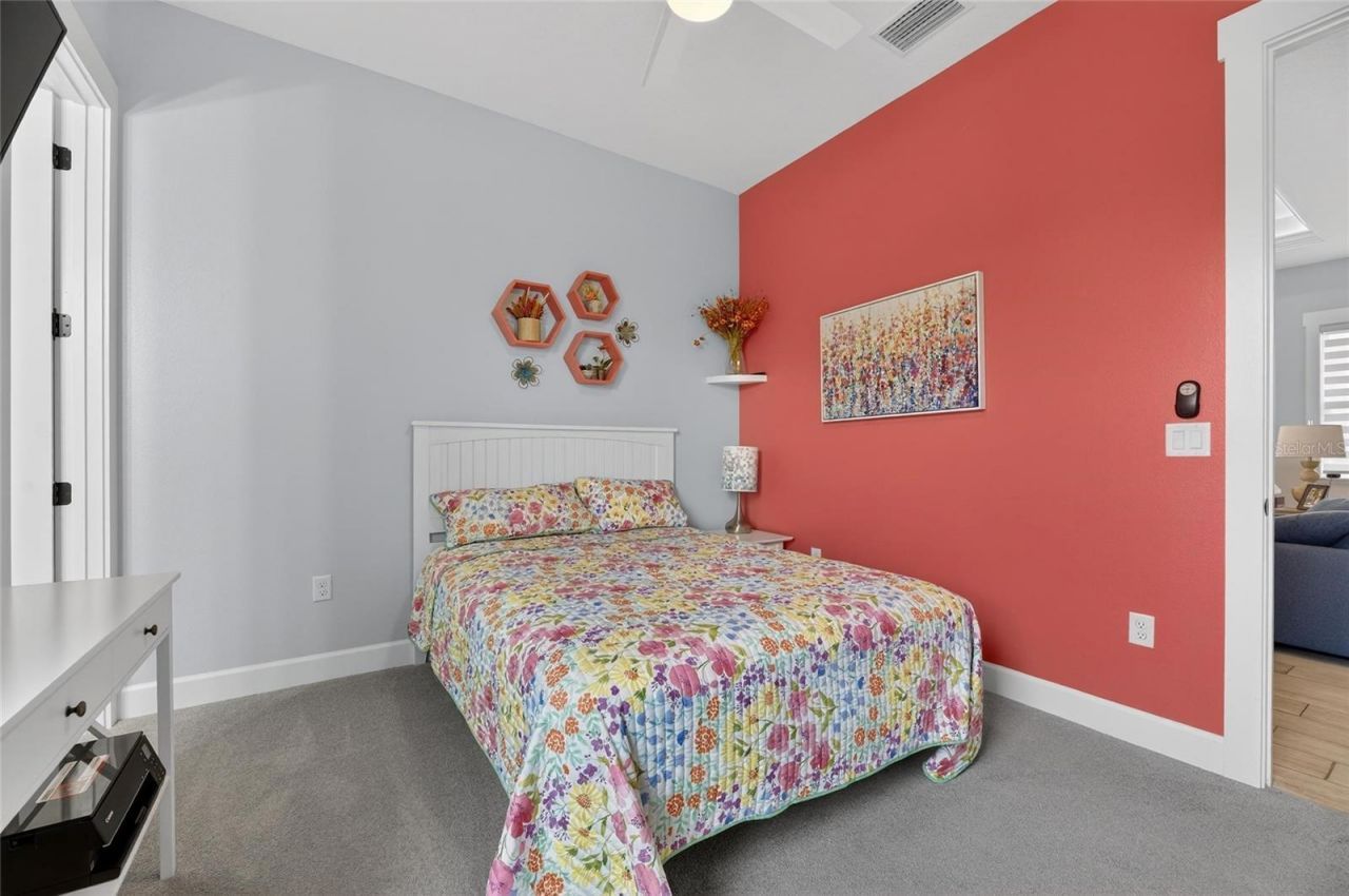 3287 Red Tail Hawk Drive, Polk City, FL 33868 Photo