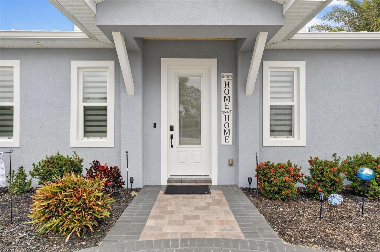 3287 Red Tail Hawk Drive, Polk City, FL 33868 Photo