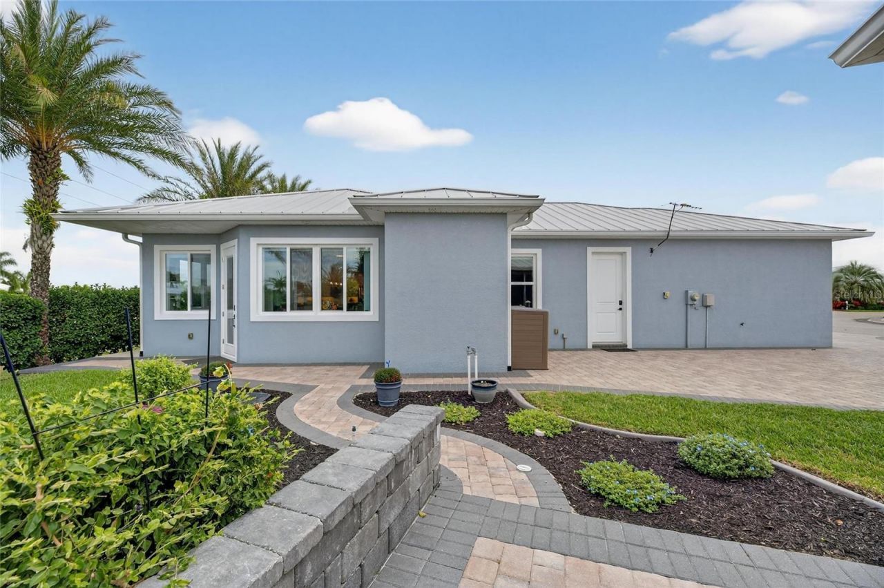 3287 Red Tail Hawk Drive, Polk City, FL 33868 Photo