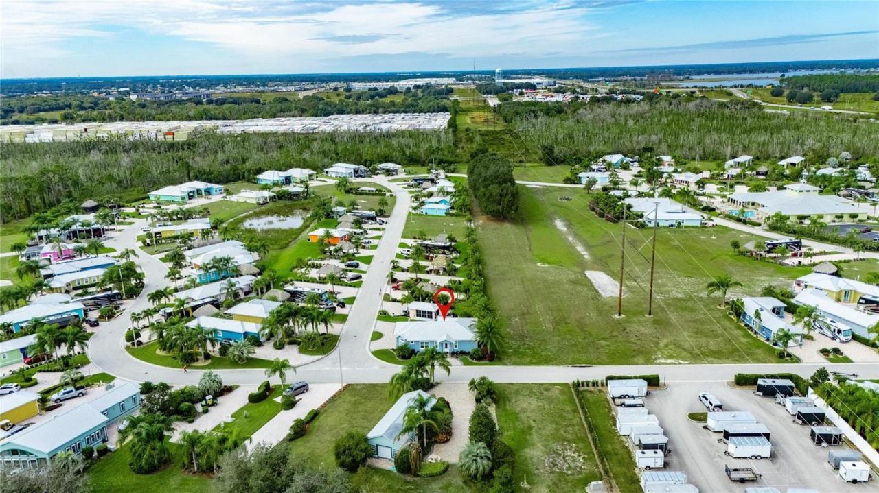 3287 Red Tail Hawk Drive, Polk City, FL 33868 Photo