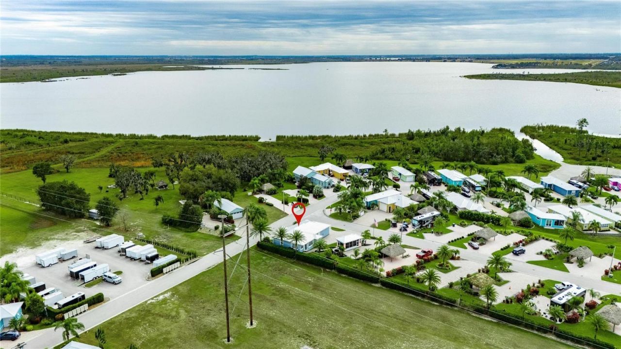 3287 Red Tail Hawk Drive, Polk City, FL 33868 Photo