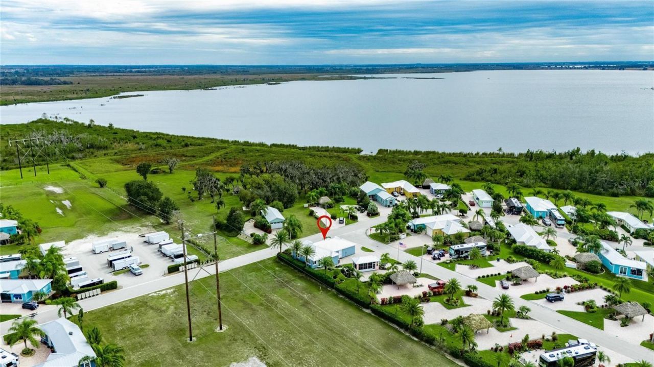 3287 Red Tail Hawk Drive, Polk City, FL 33868 Photo