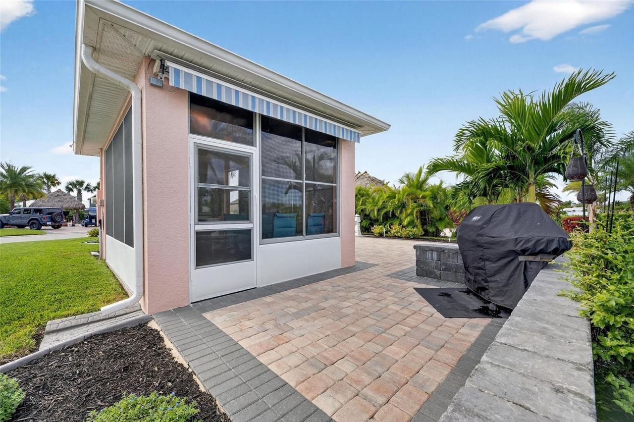 3283 Red Tail Hawk Drive, Polk City, FL 33868 Photo