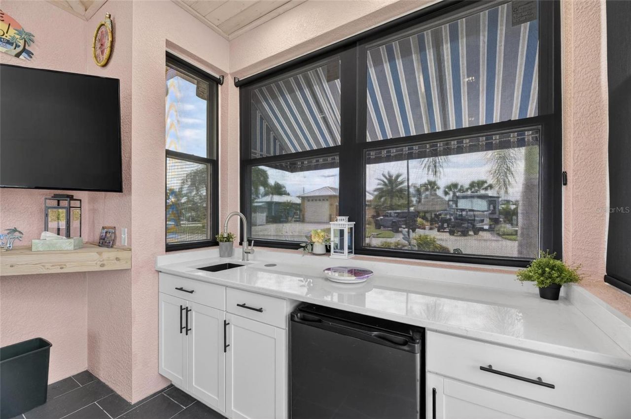 3283 Red Tail Hawk Drive, Polk City, FL 33868 Photo