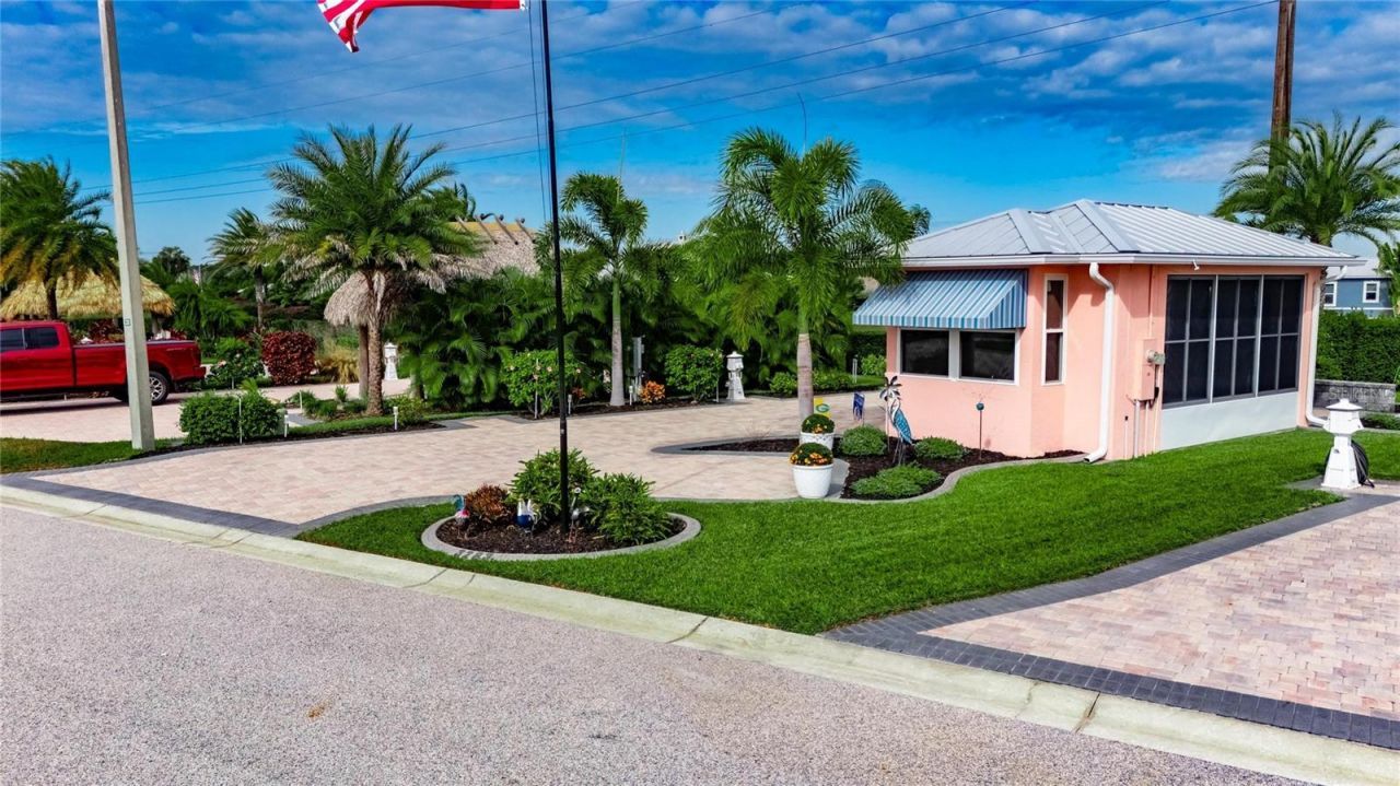 3283 Red Tail Hawk Drive, Polk City, FL 33868 Photo