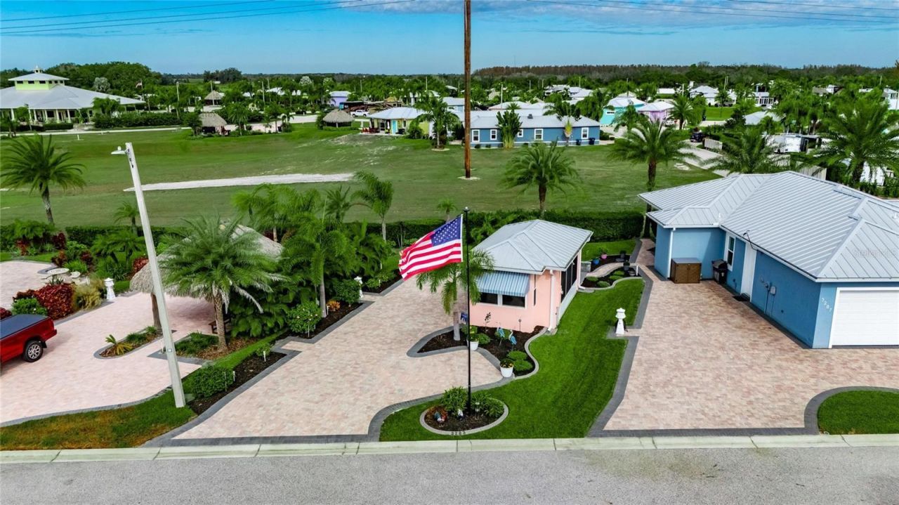 3283 Red Tail Hawk Drive, Polk City, FL 33868 Photo