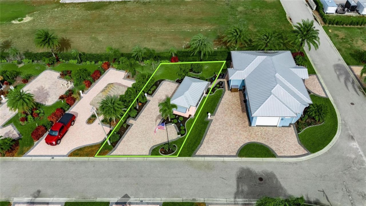 3283 Red Tail Hawk Drive, Polk City, FL 33868 Photo