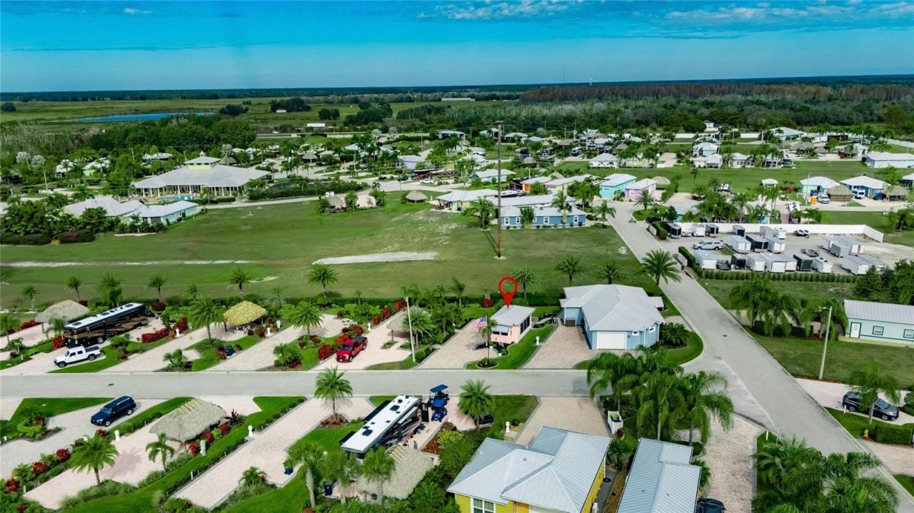 3283 Red Tail Hawk Drive, Polk City, FL 33868 Photo