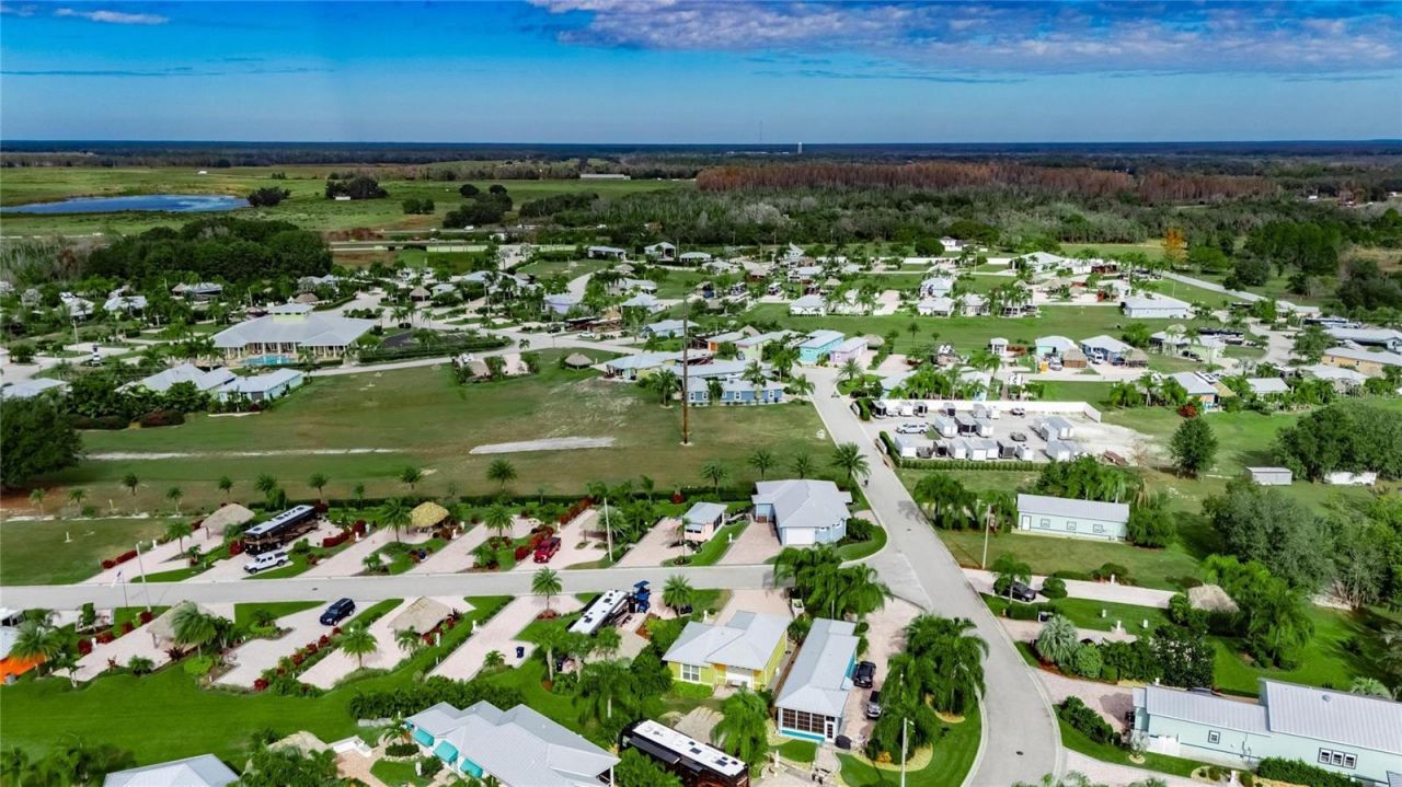 3283 Red Tail Hawk Drive, Polk City, FL 33868 Photo