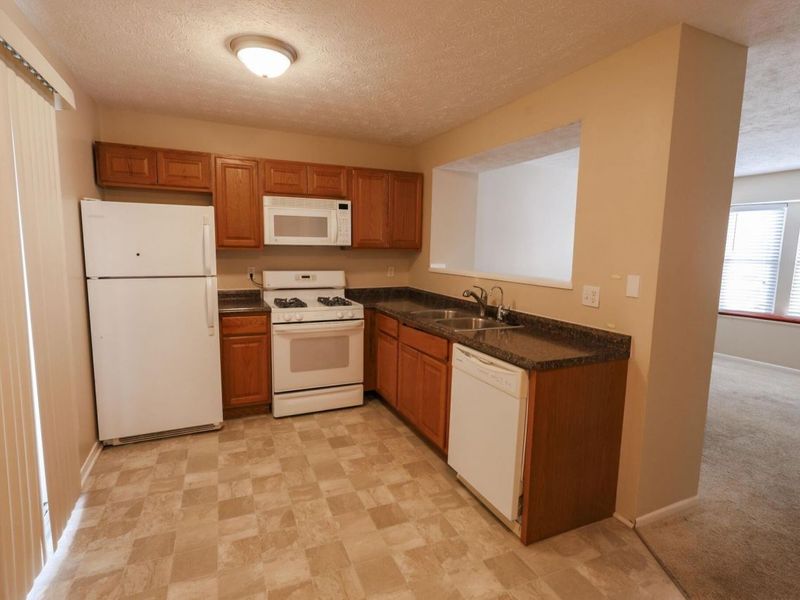 910 Annagladys Drive, Unit G2, Columbus, OH 43085 Photo 8