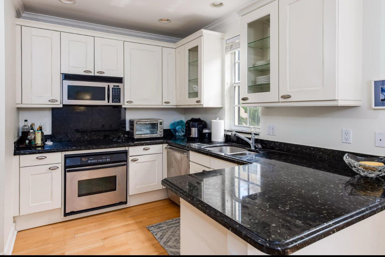 338 Tuxedo Lane, West Palm Beach, FL 33401 Photo