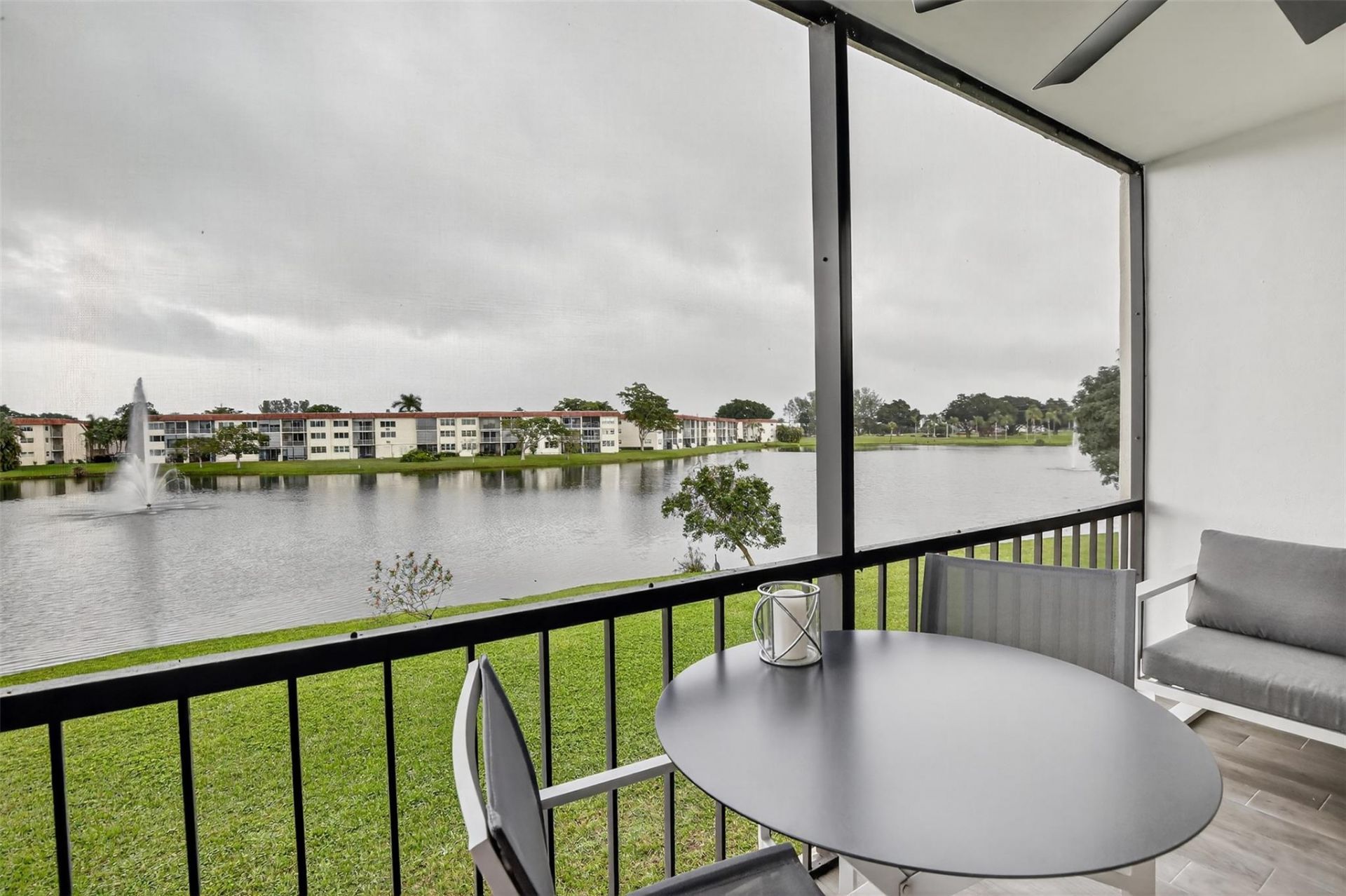 9623 S Hollybrook Lake Drive, Unit 204, Pembroke Pines, FL 33025 Photo