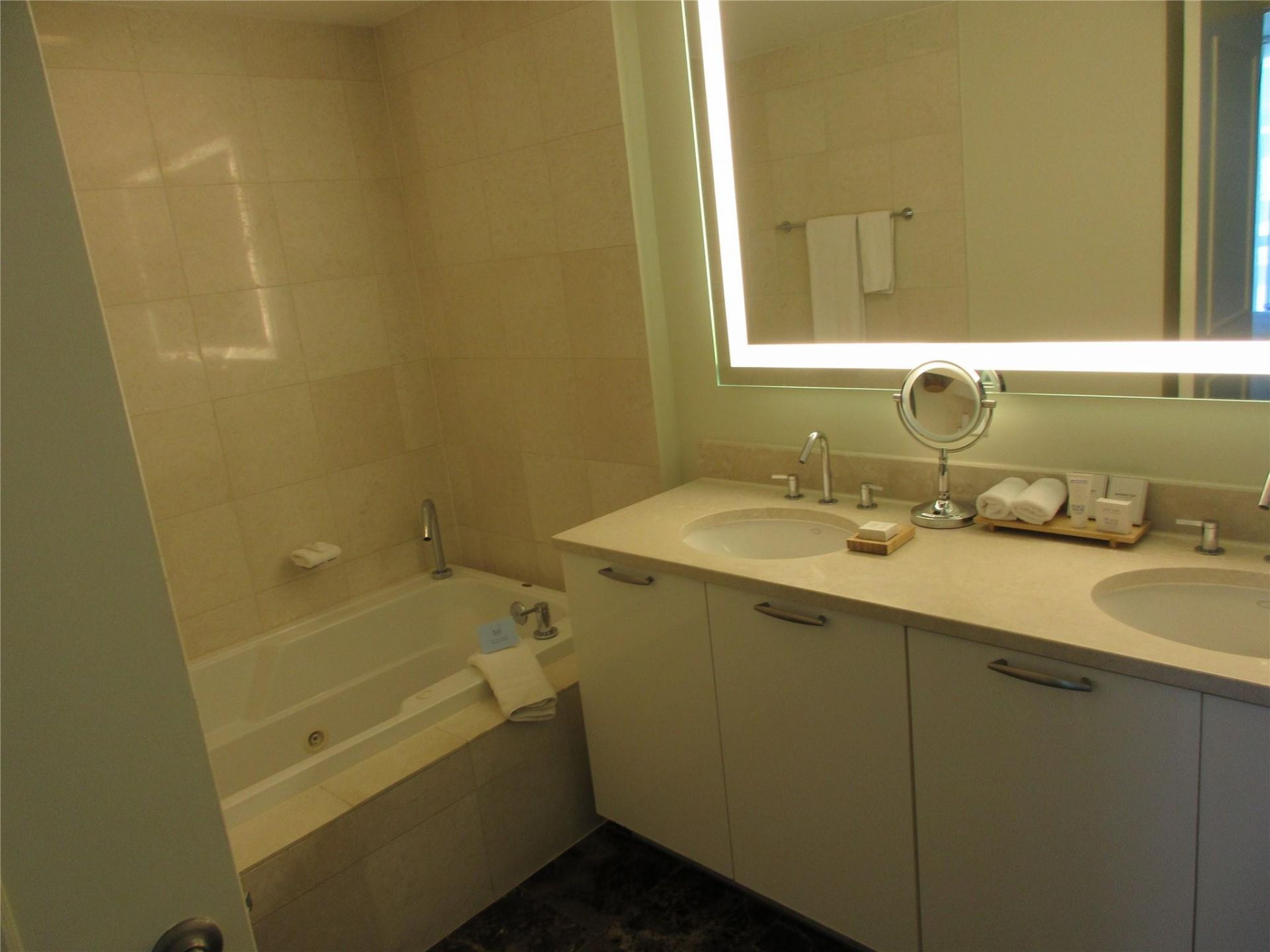 505 N Ft Lauderdale Bch Boulevard, Unit 1914, Fort Lauderdale, FL 33304 Photo