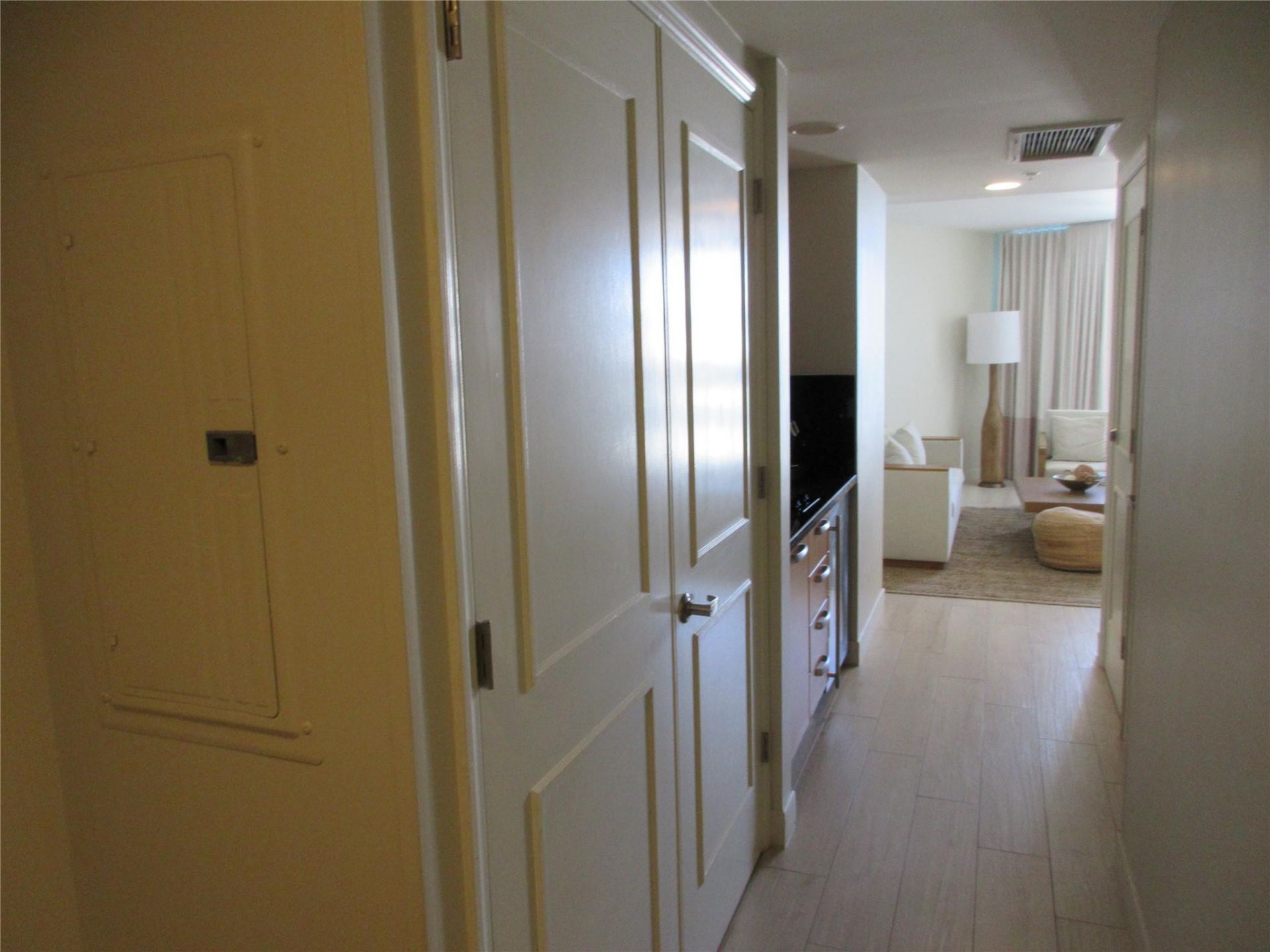 505 N Ft Lauderdale Bch Boulevard, Unit 1914, Fort Lauderdale, FL 33304 Photo