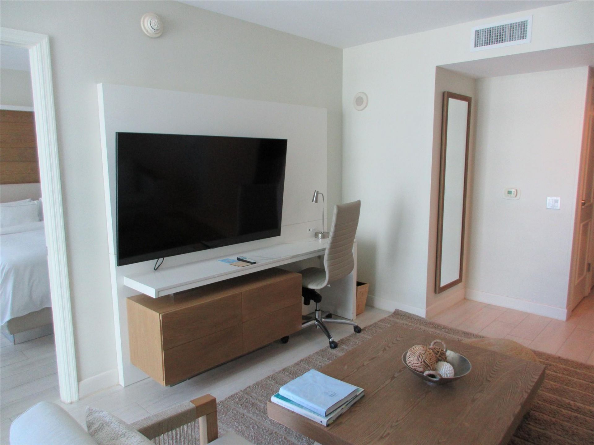 505 N Ft Lauderdale Bch Boulevard, Unit 1914, Fort Lauderdale, FL 33304 Photo