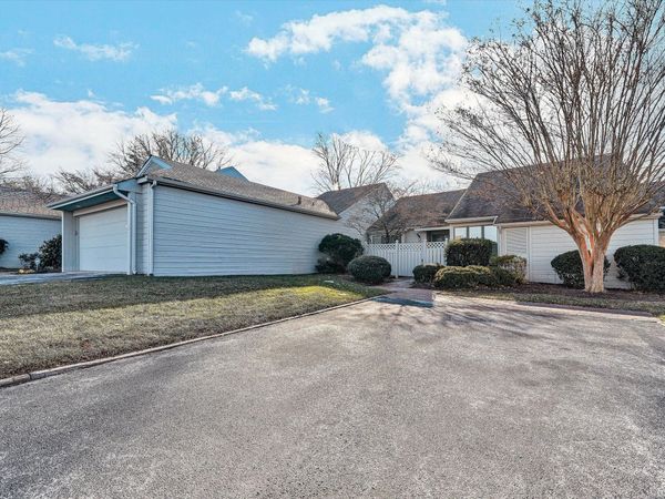 2537 South Clearing RD, Salem, VA 24153