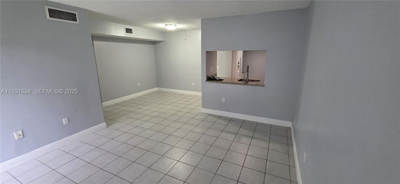 10006 NW 6th St , Unit 101, Pembroke Pines, FL 33024 Photo