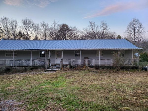 380 Co Rd 875 , Etowah, TN 37331