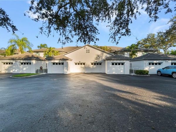 2110 Cay Lagoon DR, Unit 113, NAPLES, FL 34109