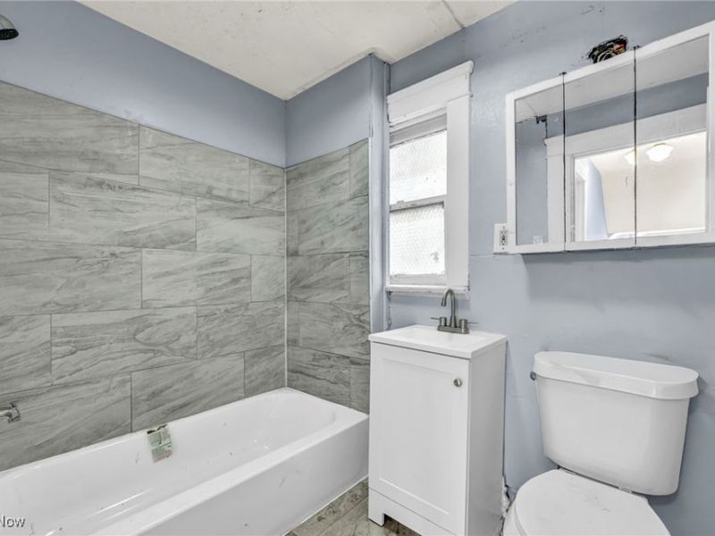 3564 E 118th Street, Cleveland, OH 44105 Photo 9