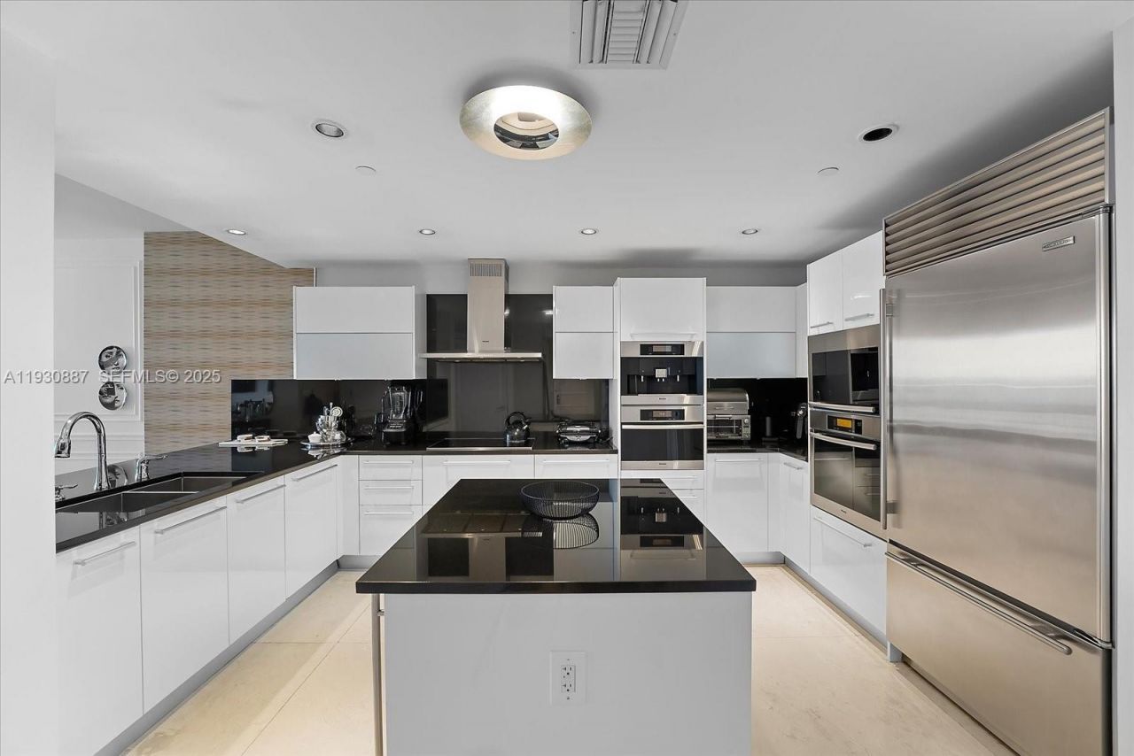 17121 Collins Ave, Unit 1005, Sunny Isles Beach, FL 33160 Photo