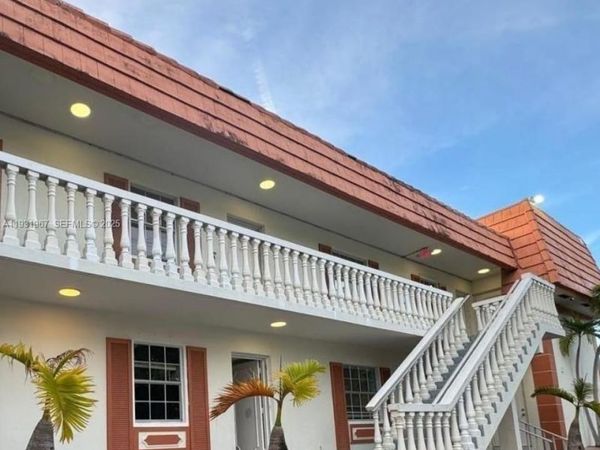 4321 NW 9th Ave, Unit 102, Deerfield Beach, FL 33064