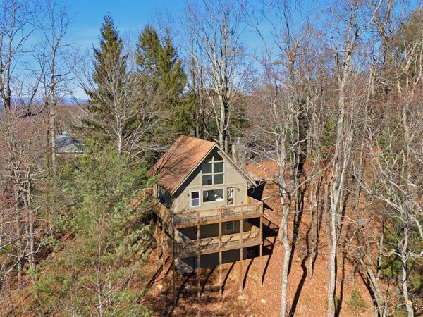 291 Saddleback Circle, Sky Valley, GA 30537