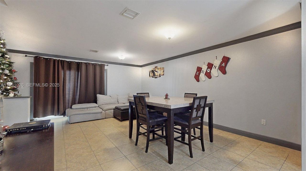 6279 SW 128th Ct, Miami, FL 33183 Photo