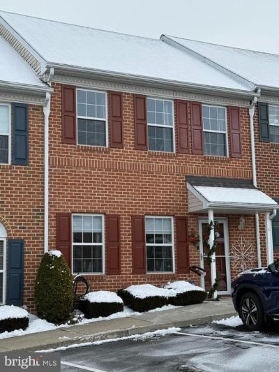 28 Charlemont Court, Reading, PA 19607 Main Photo