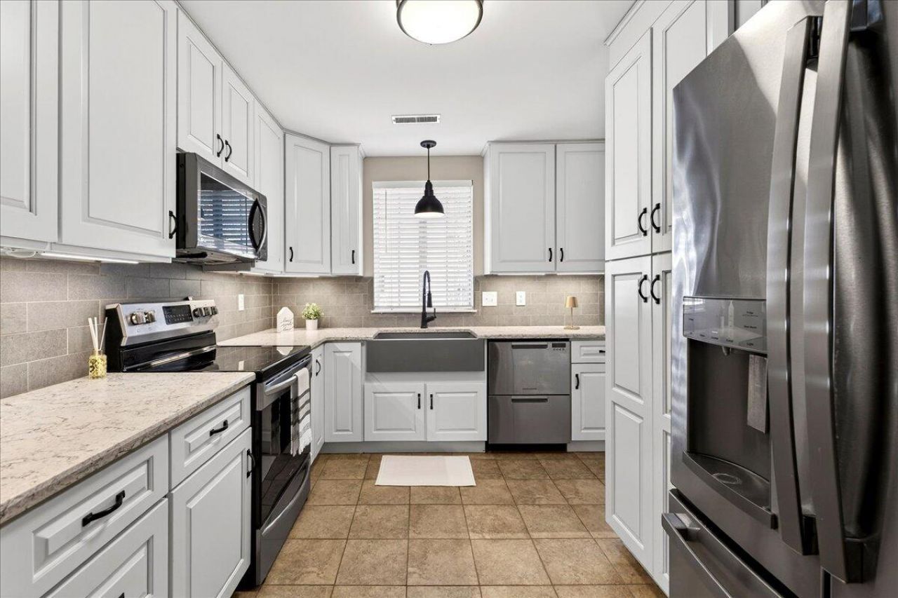 4910 Boykin Drive Photo 11