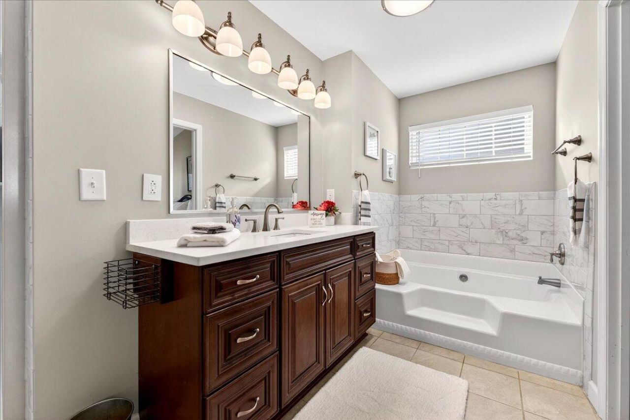 4910 Boykin Drive Photo 23