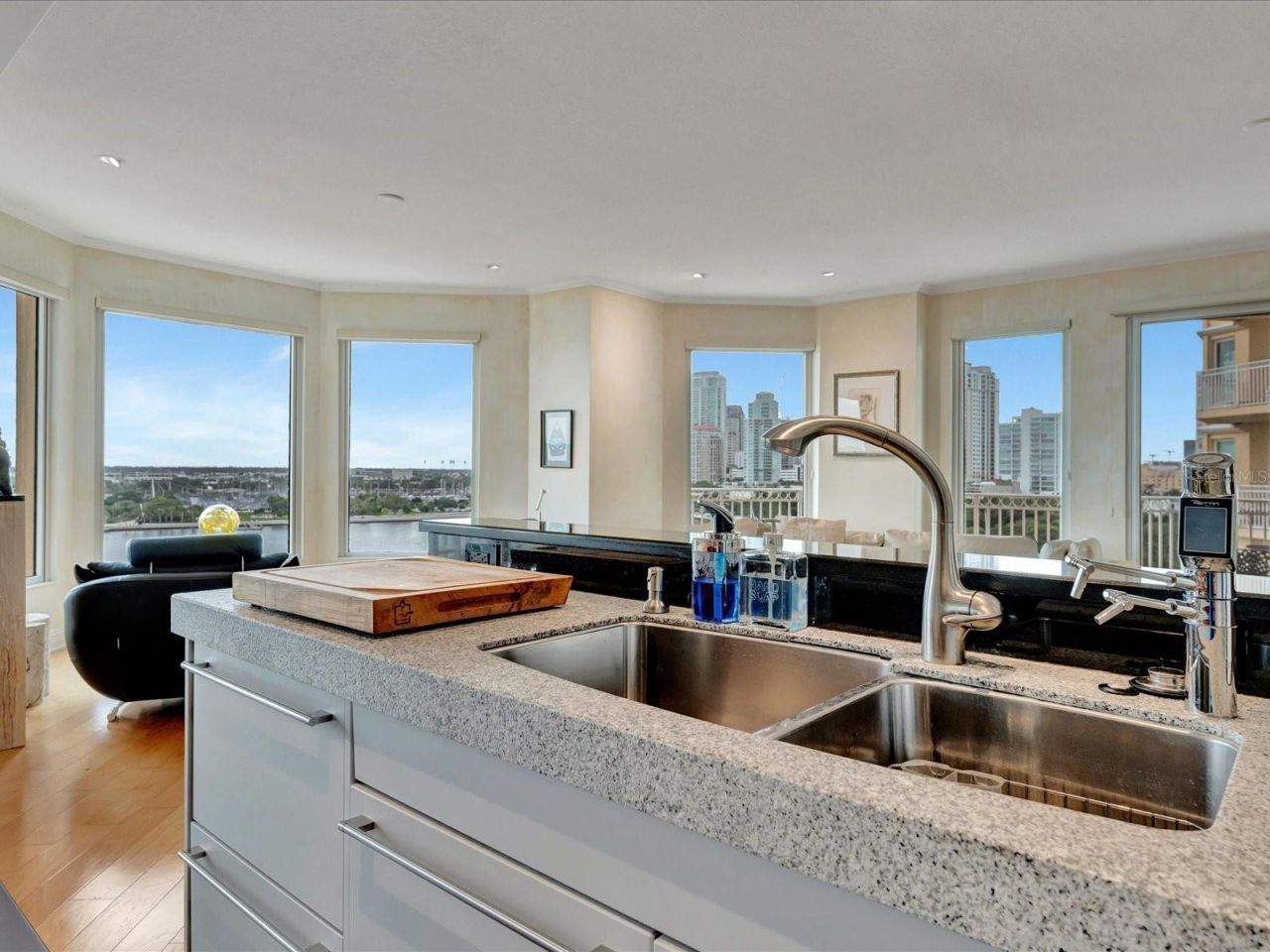 555 5th Avenue Ne, Unit 932, Saint Petersburg, FL 33701 Photo