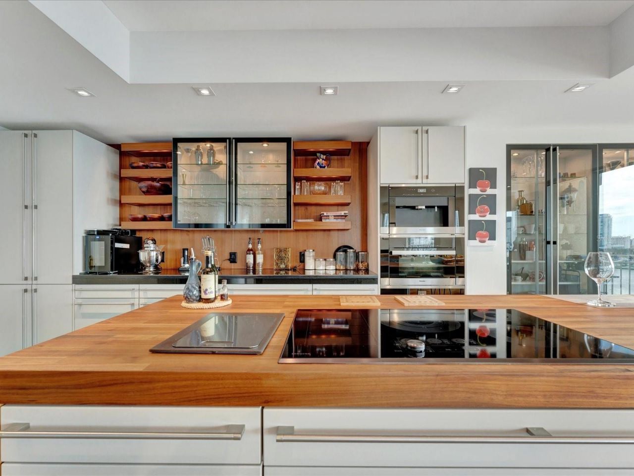 555 5th Avenue Ne, Unit 932, Saint Petersburg, FL 33701 Photo